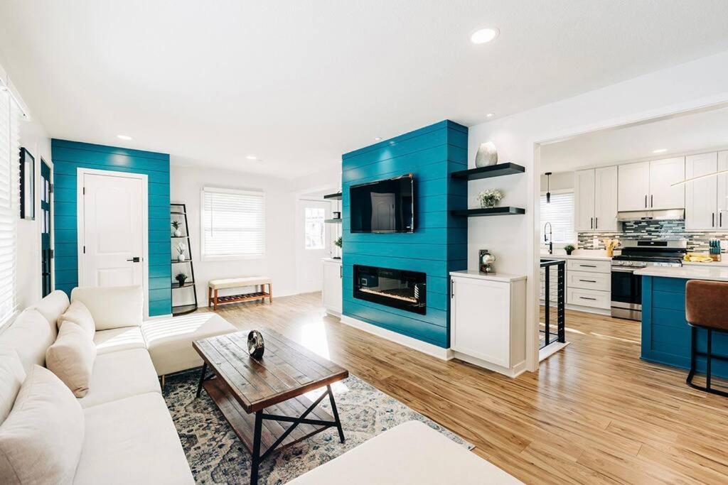 Beautiful Luxury Home Freshly Renovated With Big Yard, Seating & Grill Pad Cottage Grove Екстериор снимка